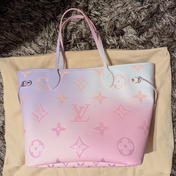 SOLD Louis Vuitton Giant Monogram Neverfull MM Sunrise Pastel Spring in the City - Picture 9 of 16